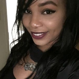 Meet your Posher, Avery